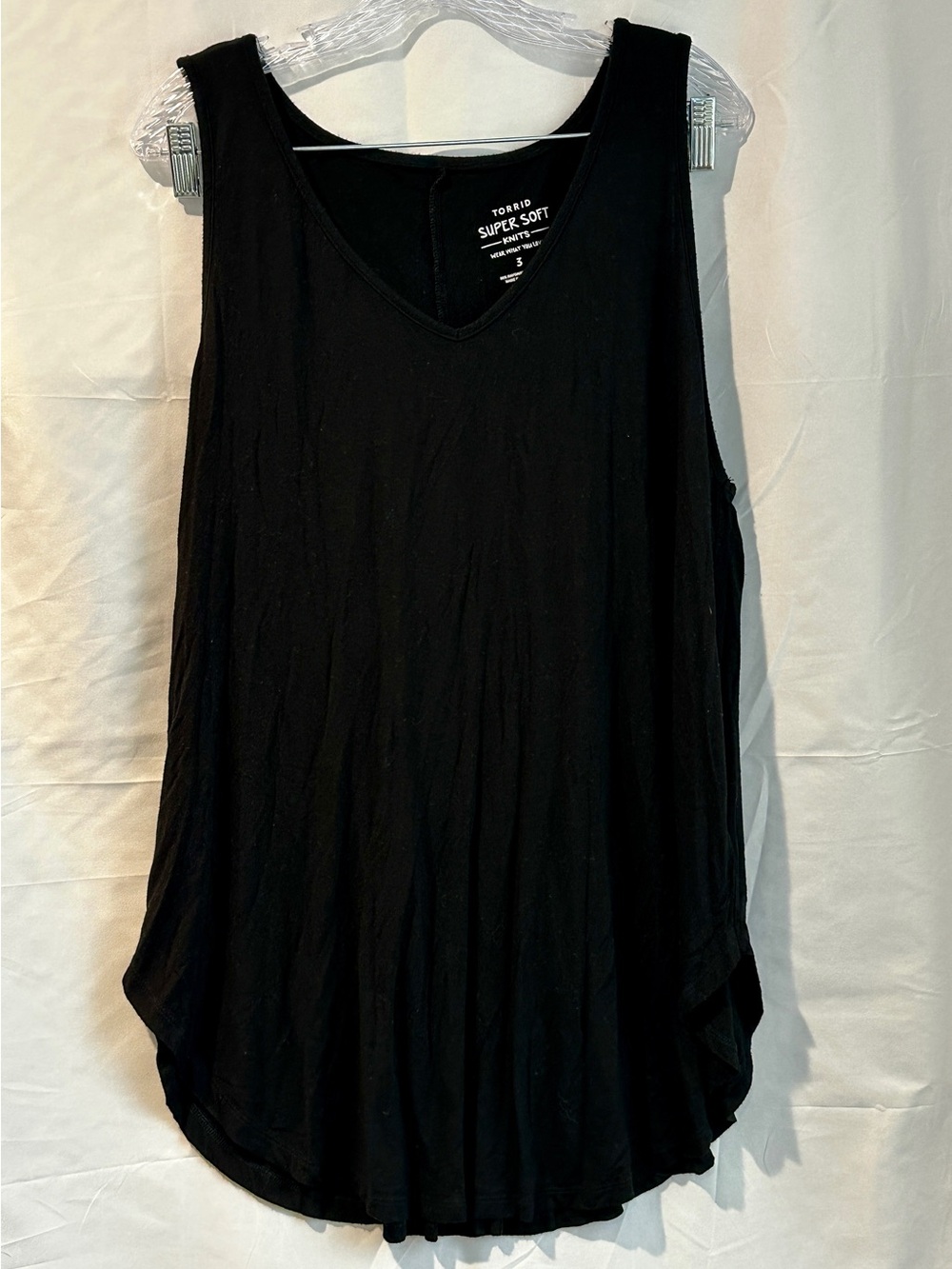 Torrid Black Super Soft Knit V-neck Tank - Picture 4 of 6
